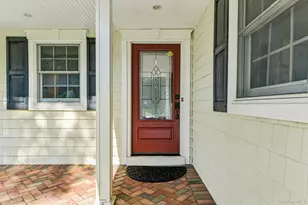 59 Derby Pl, Smithtown, NY 11787 - Photo 3