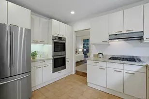 12 Westhaven Ln, White Plains, NY 10605 - Photo 9