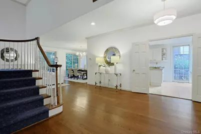 12 Westhaven Lane, White Plains, NY 10605 - Photo 3