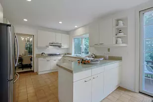 12 Westhaven Ln, White Plains, NY 10605 - Photo 7