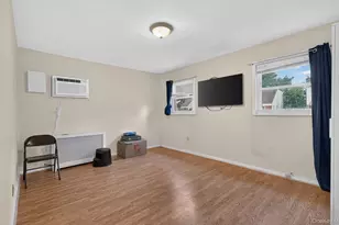 179 Sterling Rd, Elmont, NY 11003 - Photo 15