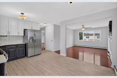 179 Sterling Road, Elmont, NY 11003 - Photo 17