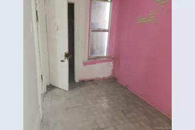 633 Baker Avenue, Bronx, NY 10460 - Photo 11