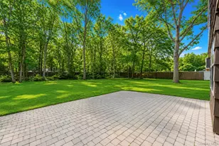 21 Hope Ct, Selden, NY 11784 - Photo 19