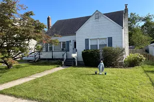 16 Heathcote Rd, Lindenhurst, NY 11757 - Photo 21