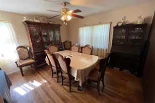 16 Heathcote Rd, Lindenhurst, NY 11757 - Photo 7