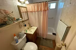 16 Heathcote Rd, Lindenhurst, NY 11757 - Photo 9