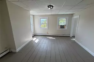 29 Delano St, Poughkeepsie, NY 12601 - Photo 5