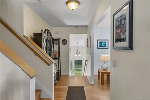 23 Dale Ln, Smithtown, NY 11787 - Photo 3