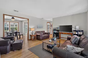 9 Debra Hill Rd, Poughkeepsie, NY 12603 - Photo 5