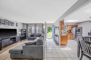 43 Wavecrest Dr, Mastic Beach, NY 11951 - Photo 5