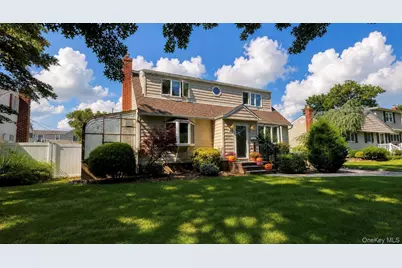 3995 New Road, Seaford, NY 11783 - Photo 3