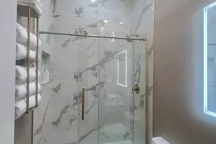 1 Anchorage Way, Freeport, NY 11520 - Photo 17