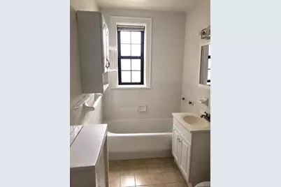 23 Old Mamaroneck Road #1R, White Plains, NY 10605 - Photo 9