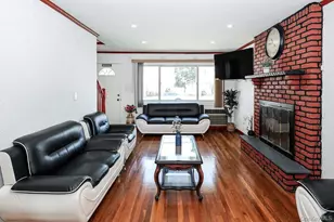 1491 Clay St, Elmont, NY 11003 - Photo 3