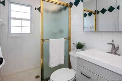 1491 Clay Street, Elmont, NY 11003 - Photo 11