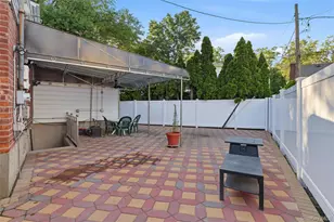 47 Sperry Ct, New Hyde Park, NY 11040 - Photo 21