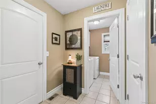 406 Carnation Dr, Shirley, NY 11967 - Photo 15