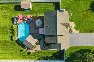 406 Carnation Dr, Shirley, NY 11967 - Photo 41