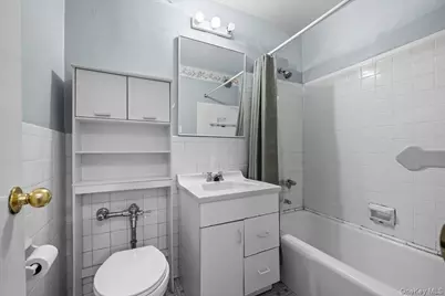 3030 Johnson Avenue #3D, Bronx, NY 10463 - Photo 9