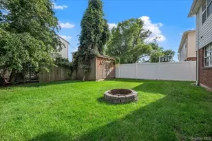 6-09 Meehan Ave, Far Rockaway, NY 11691 - Photo 29