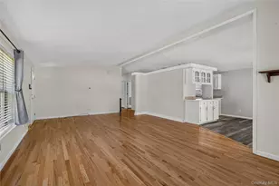 43 Palm Dr, Bloomingburg, NY 12721 - Photo 9
