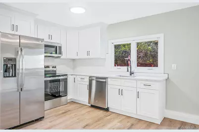 87 Sequoia Drive, Coram, NY 11727 - Photo 7