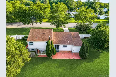 87 Sequoia Drive, Coram, NY 11727 - Photo 21