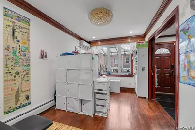 6906 Fresh Meadow Lane, Fresh Meadows, NY 11365 - Photo 7