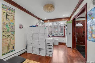 69-06 Fresh Meadow Ln, Fresh Meadows, NY 11365 - Photo 7