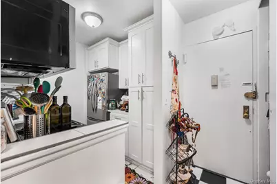 87-15 165th Street #5E, Jamaica, NY 11432 - Photo 7