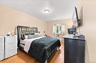 841 Swinton Ave, Bronx, NY 10465 - Photo 15