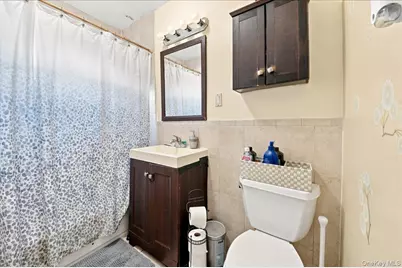 841 Swinton Avenue, Bronx, NY 10465 - Photo 13
