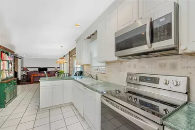 11 Shade Tree Lane, Patchogue, NY 11772 - Photo 13