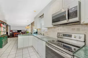 11 Shade Tree Ln, Patchogue, NY 11772 - Photo 13