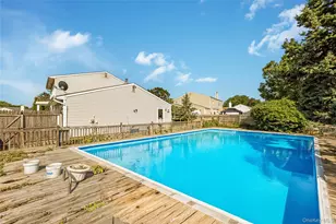11 Shade Tree Ln, Patchogue, NY 11772 - Photo 35