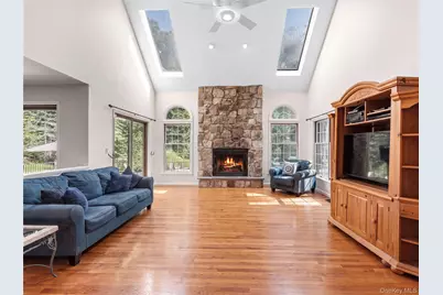 18 Arbor Court, Holmes, NY 12531 - Photo 7