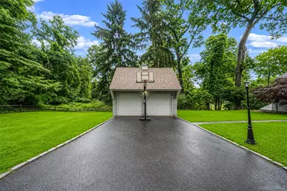 7 Dickerson Avenue, Stony Brook, NY 11790 - Photo 5