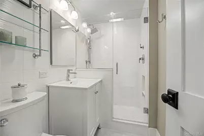 20 Old Mamaroneck Road #5C, White Plains, NY 10605 - Photo 33