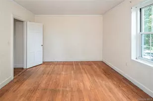 2 Midland Gardens Ave, Bronxville, NY 10708 - Photo 11