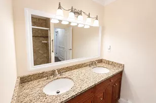 463 B Oldham Ct, Ridge, NY 11961 - Photo 15