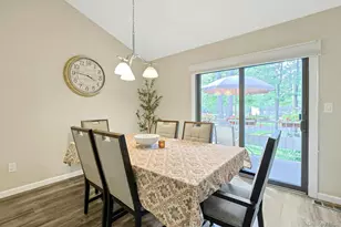 195 Treetop Cir, Nanuet, NY 10954 - Photo 15