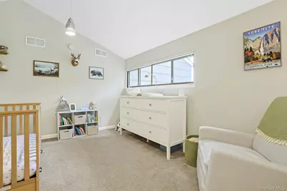 195 Treetop Circle, Nanuet, NY 10954 - Photo 25
