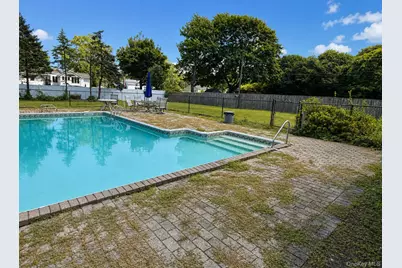 5 Cherrywood Drive, East Northport, NY 11731 - Photo 29