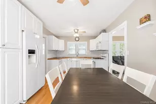 30 Pansy Rd, Rocky Point, NY 11778 - Photo 9