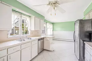 3698 Horseblock Road, Medford, NY 11763 - Photo 5