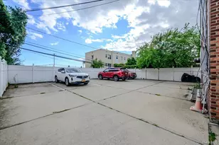 364 E Broadway, Long Beach, NY 11561 - Photo 13