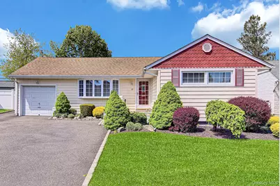 19 Essex Road, Bethpage, NY 11714 - Photo 1