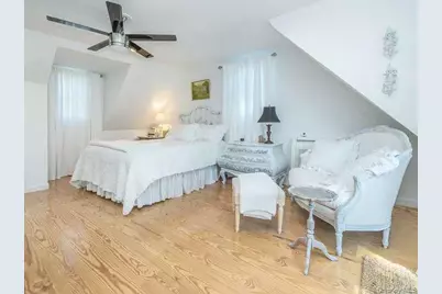 9 Robert Road, Glen Cove, NY 11542 - Photo 29