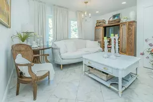 9 Robert Rd, Glen Cove, NY 11542 - Photo 5